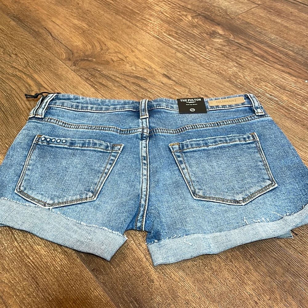 Blank NYC the Fulton short Sz 24 inseam 3 inch  roll up NWT👖